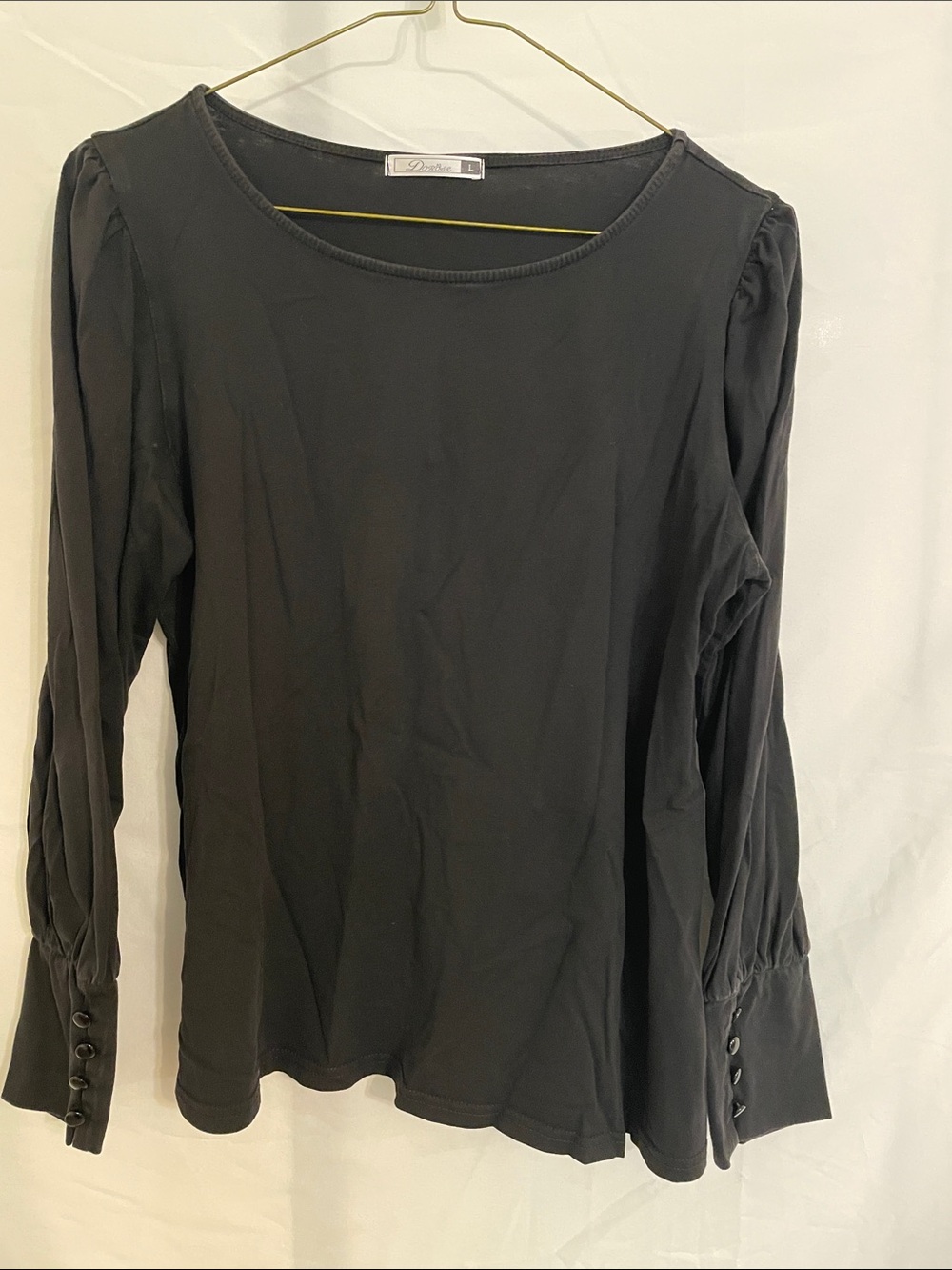 Black Long-Sleeve Crewneck Top